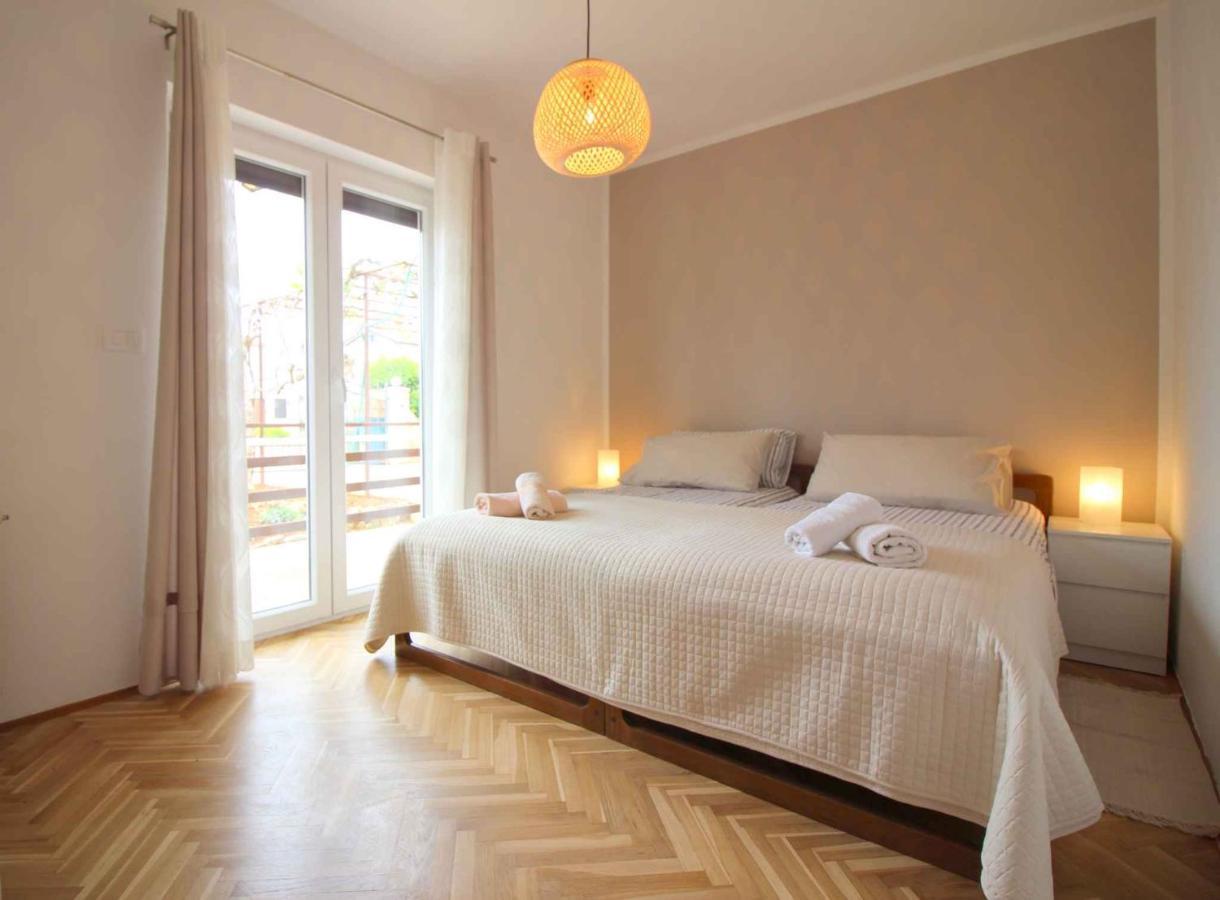 Apartments In Porec/Istrien 9923 Екстериор снимка