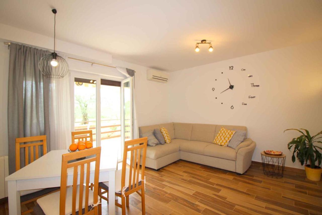 Apartments In Porec/Istrien 9923 Екстериор снимка