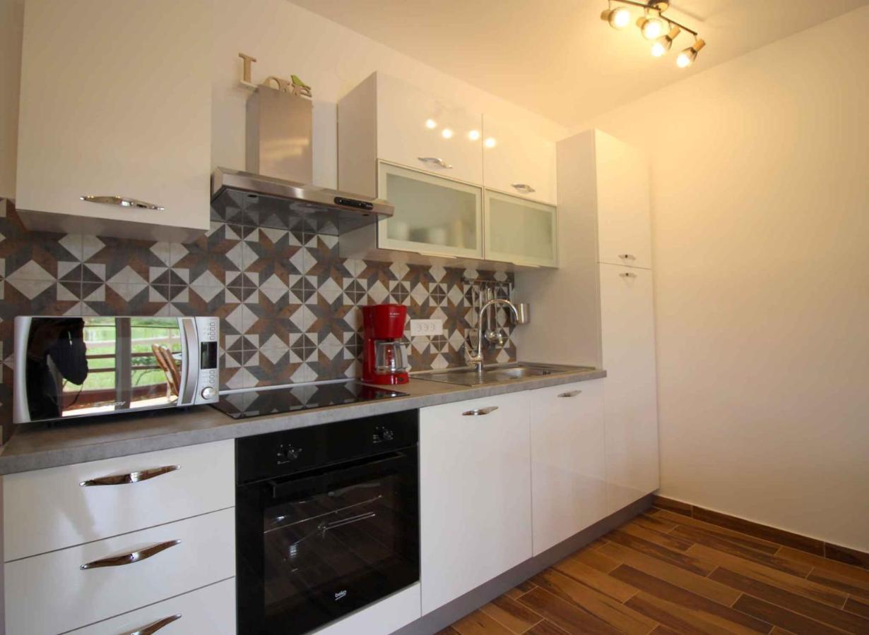 Apartments In Porec/Istrien 9923 Екстериор снимка