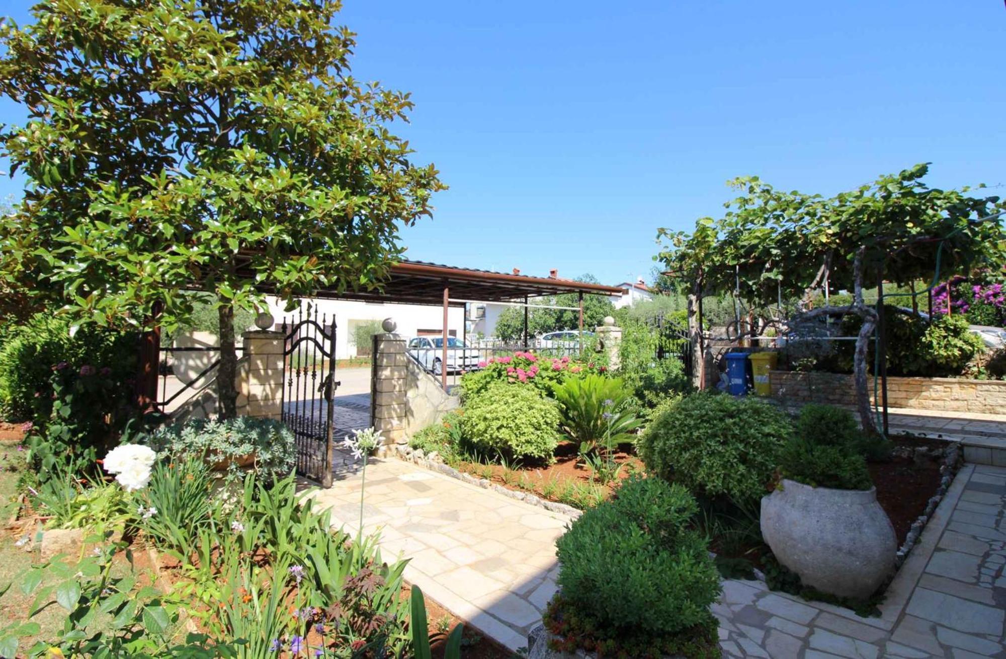Apartments In Porec/Istrien 9923 Екстериор снимка